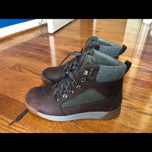 Hiking boots in great shape!